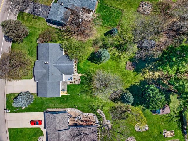 324 Nine Mound Road, Verona, WI 53593