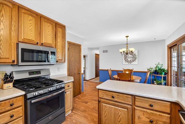 324 Nine Mound Road, Verona, WI 53593
