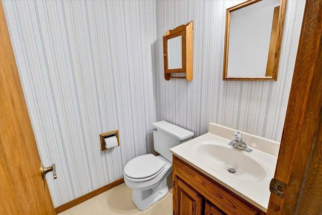 324 Nine Mound Road, Verona, WI 53593