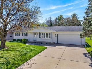 324 Nine Mound Road, Verona, WI 53593