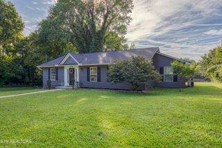 2570 Kenilworth Lane, Knoxville, TN 37917