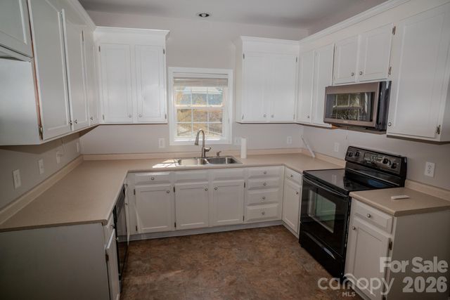 1009 Preston Drive, Lowell, NC 28098