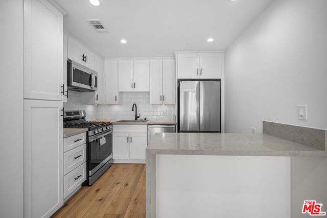 800 W 1st Street 2606, Los Angeles, CA 90012