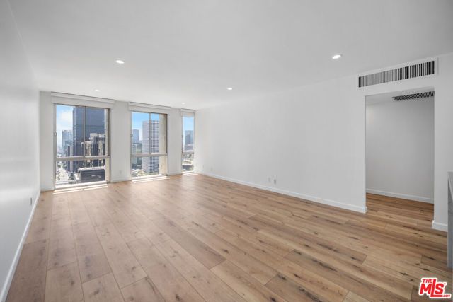 800 W 1st Street 2606, Los Angeles, CA 90012
