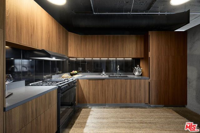 1855 Industrial Street 421, Los Angeles, CA 90021