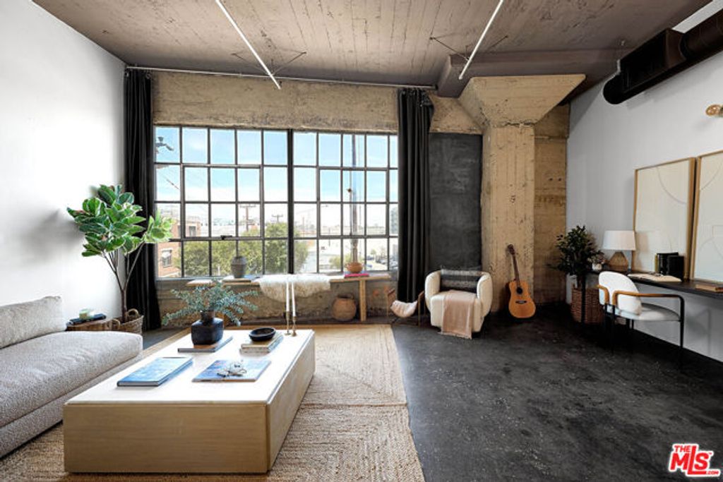 1855 Industrial Street 421, Los Angeles, CA 90021