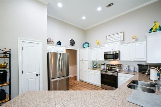 4332 CHESTERFIELD Court, Buford, GA 30518