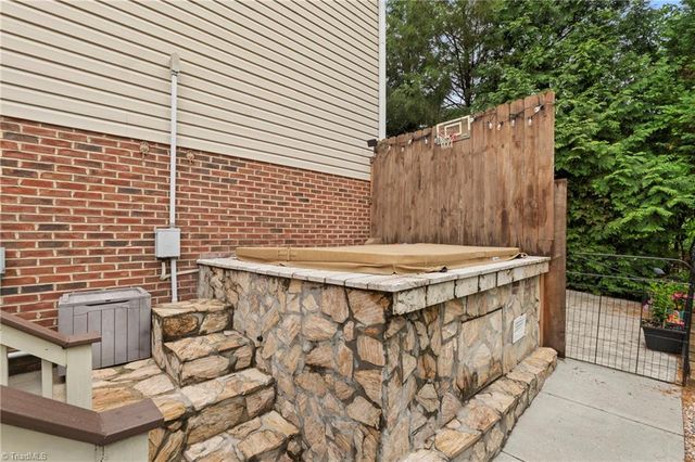 206 Princeton Crossing, Thomasville, NC 27360