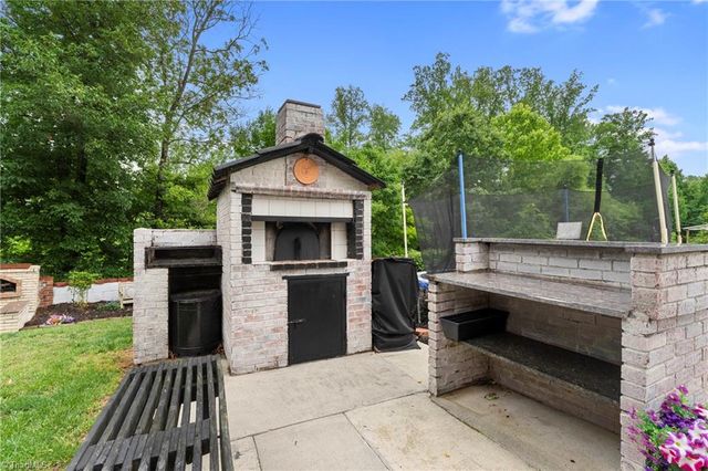 206 Princeton Crossing, Thomasville, NC 27360