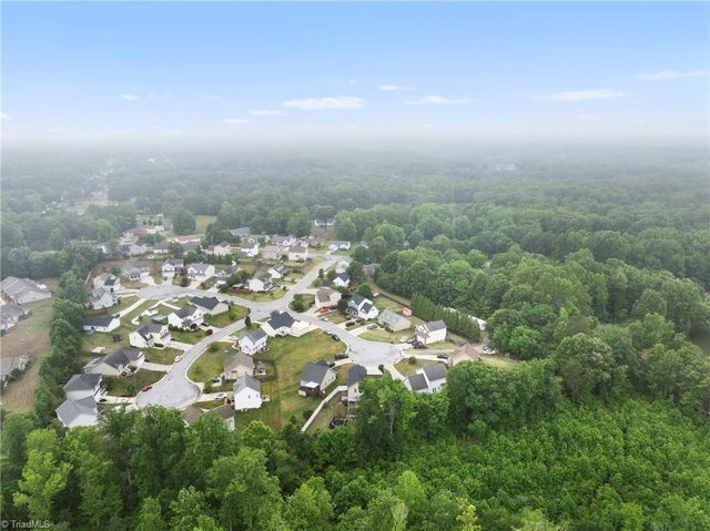 206 Princeton Crossing, Thomasville, NC 27360