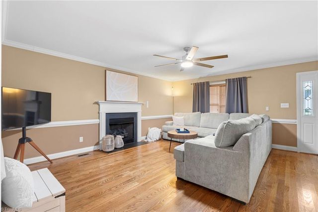 206 Princeton Crossing, Thomasville, NC 27360