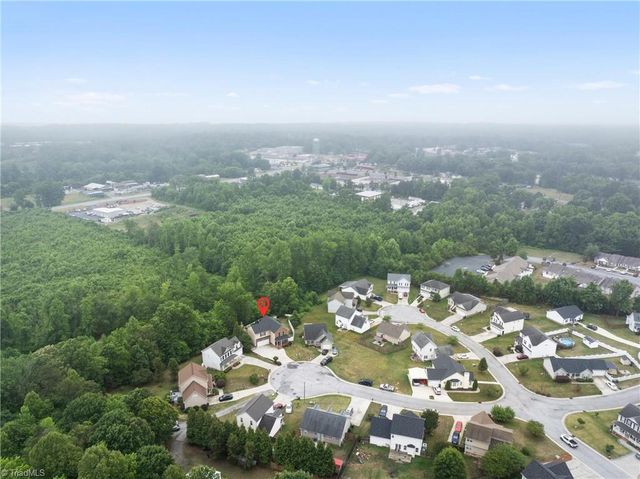 206 Princeton Crossing, Thomasville, NC 27360