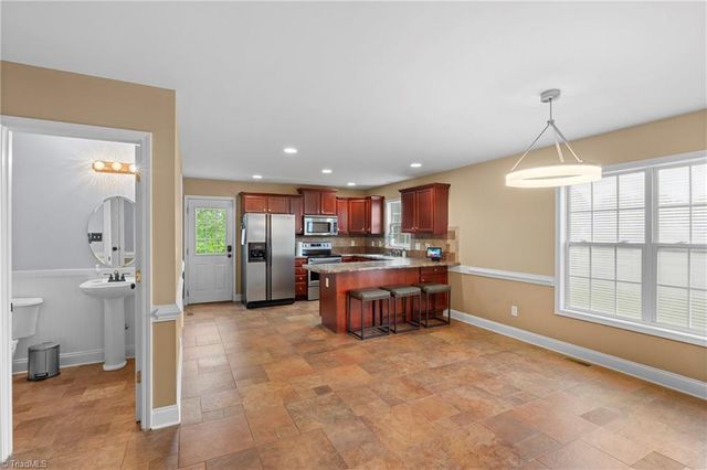 206 Princeton Crossing, Thomasville, NC 27360
