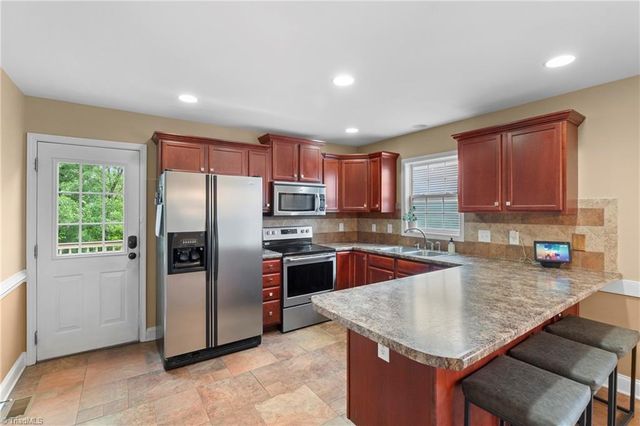 206 Princeton Crossing, Thomasville, NC 27360