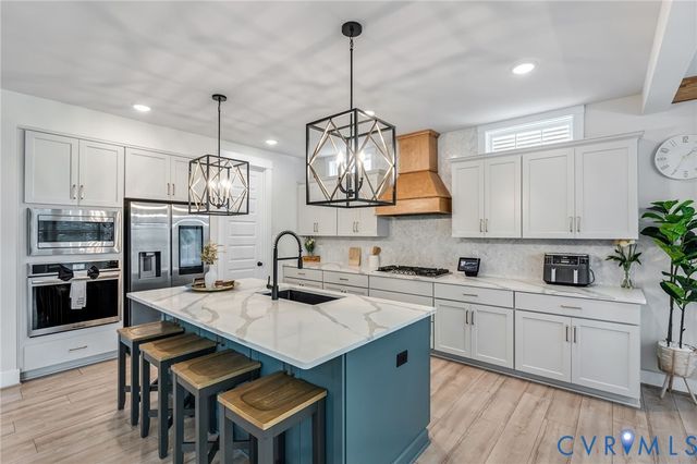 7125 Jones Run Ln, Moseley, VA 23120