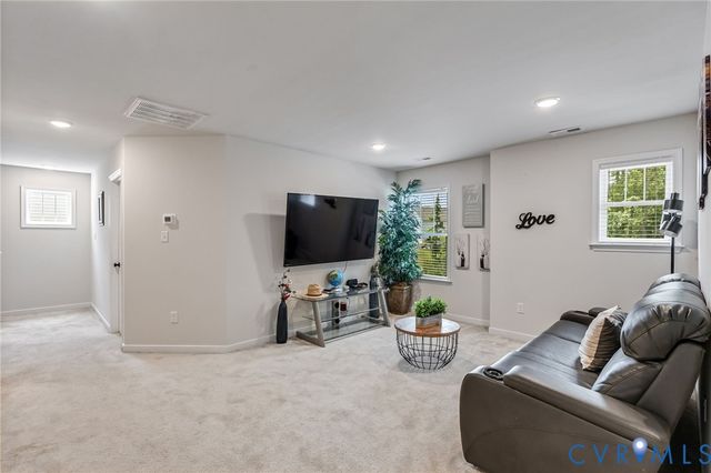7125 Jones Run Ln, Moseley, VA 23120