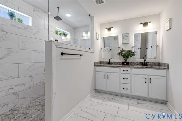 7125 Jones Run Ln, Moseley, VA 23120