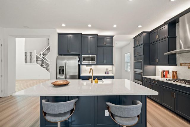 32208 ROSEWOOD MEADOW LANE, Wesley Chapel, FL 33543