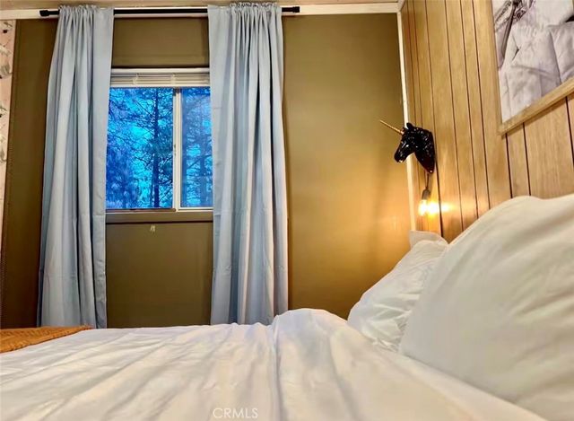 33064 Arrowbear, Running Springs, CA 92382