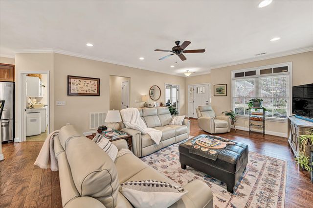 475 Deer Run CIR, Salem, VA 24153