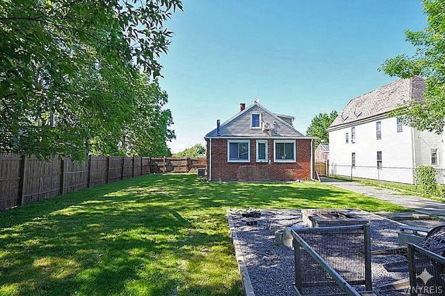 146 Madison Avenue, Hamburg, NY 14219