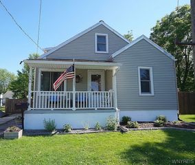 146 Madison Avenue, Hamburg, NY 14219