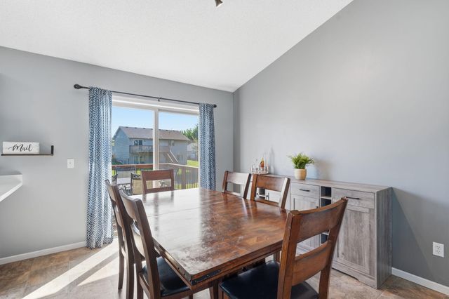 23081 Navajo Street NW, Saint Francis, MN 55070