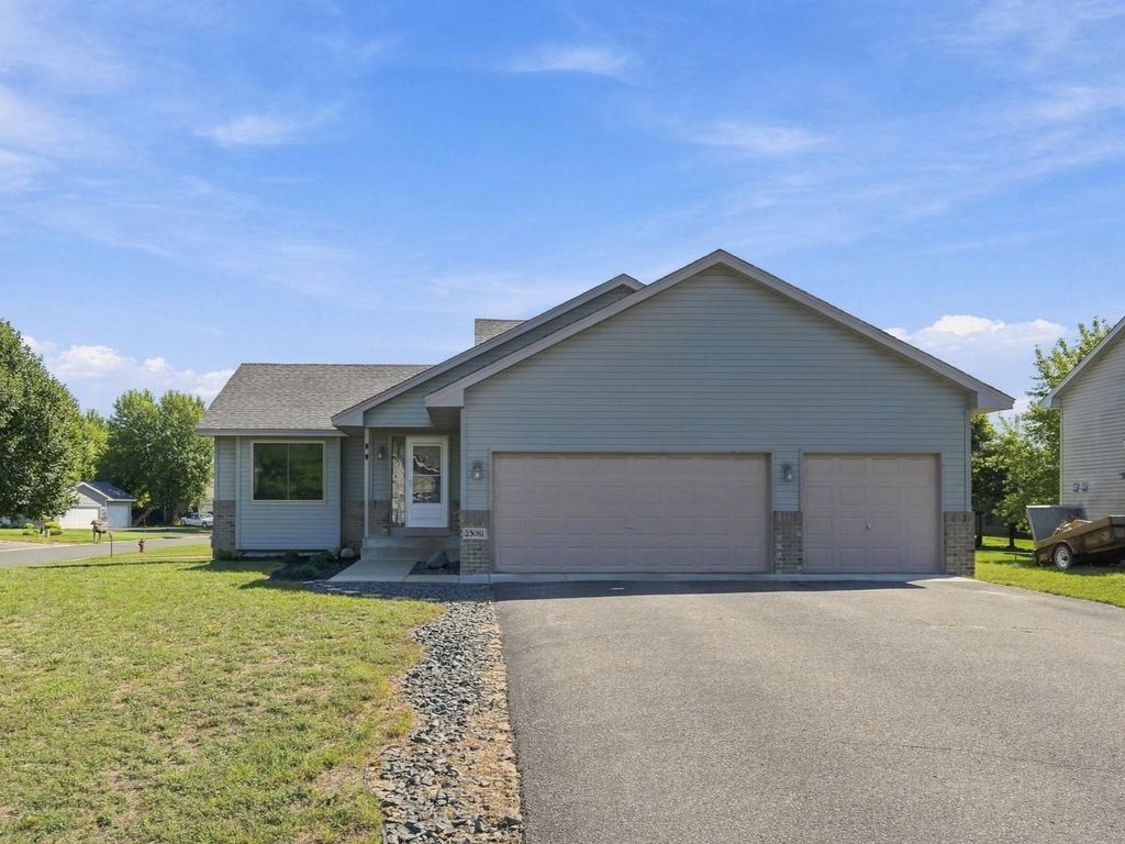 23081 Navajo Street NW, Saint Francis, MN 55070