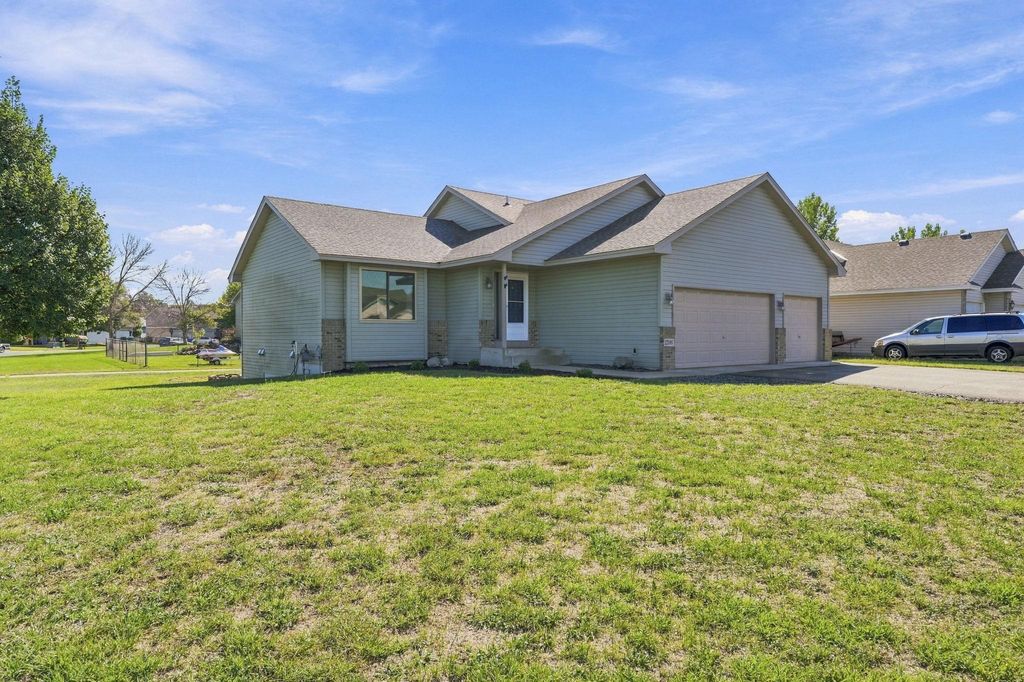 23081 Navajo Street NW, Saint Francis, MN 55070 — photo 3