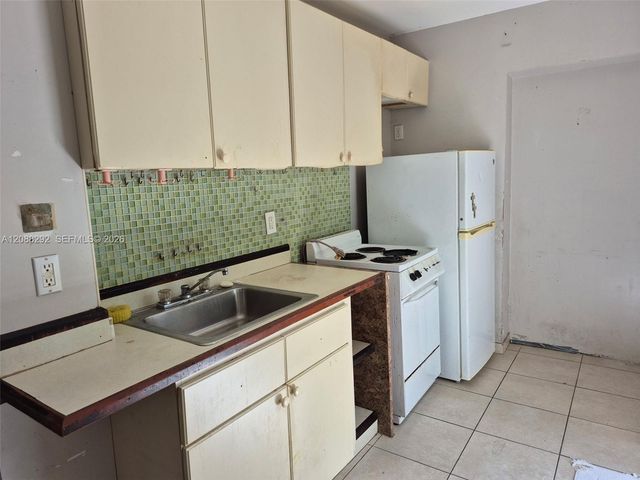 4717-19 NW 1st Street, Miami, FL 33126