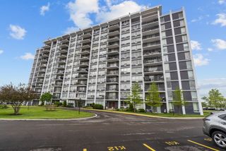 8815 W Golf Road 7A, Niles, IL 60714