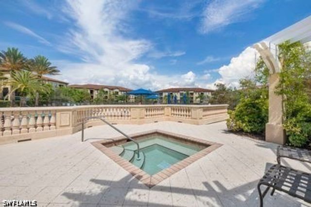12970 Positano CIR 306, Naples, FL 34105