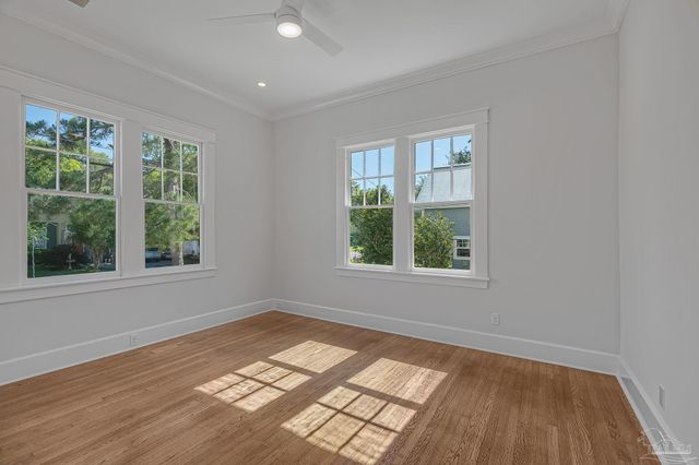 1524 E Strong St, Pensacola, FL 32501