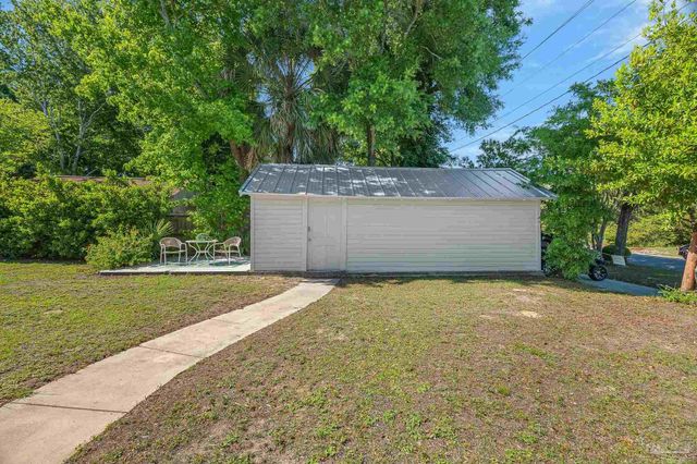 1524 E Strong St, Pensacola, FL 32501