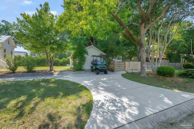 1524 E Strong St, Pensacola, FL 32501