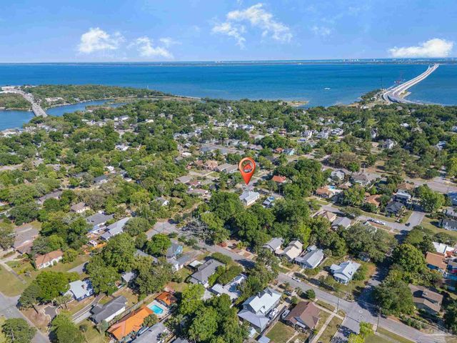 1524 E Strong St, Pensacola, FL 32501