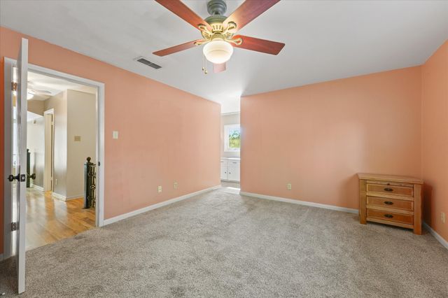 3136 Woodglen Drive, Commerce, TX 75428