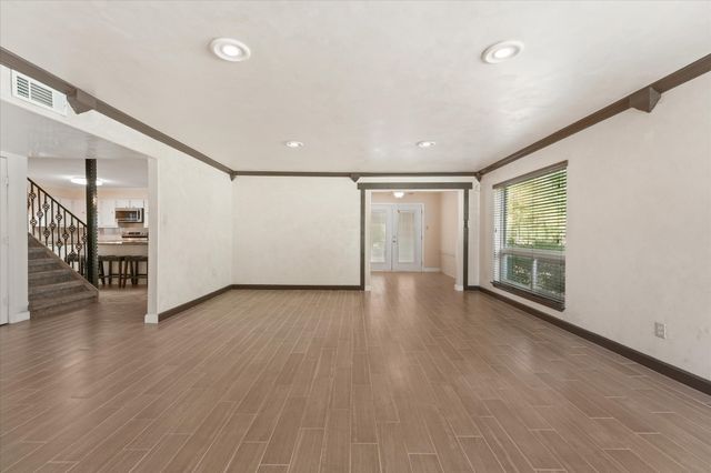 3136 Woodglen Drive, Commerce, TX 75428