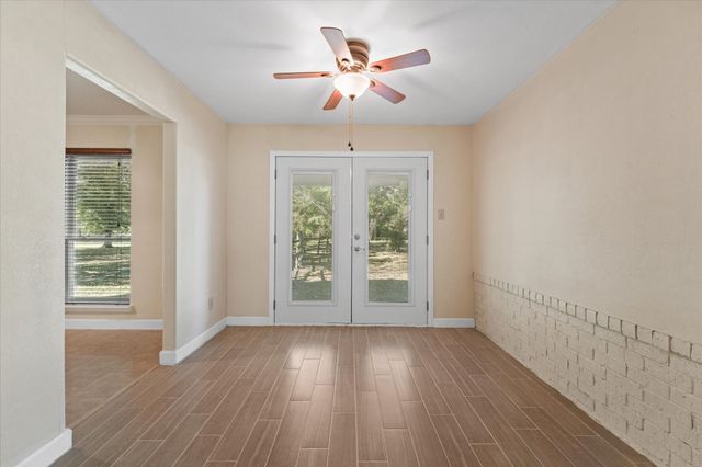 3136 Woodglen Drive, Commerce, TX 75428