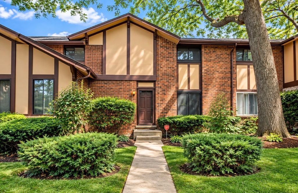18w178 Buckingham Lane, Villa Park, IL 60181 — exterior