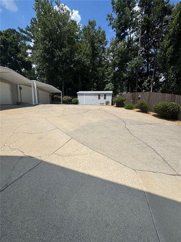 84 Ledbetter Road, Villa Rica, GA 30180