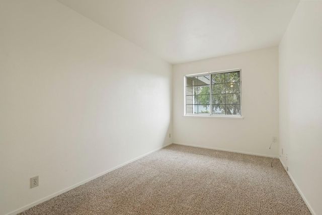 3124 Woods Cir, Davis, CA 95616