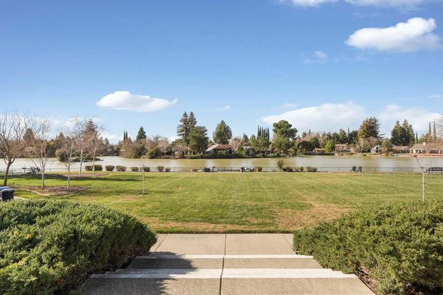 3124 Woods Cir, Davis, CA 95616