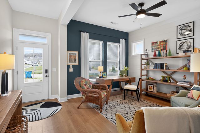 1067 Inez Dr, Smyrna, TN 37167