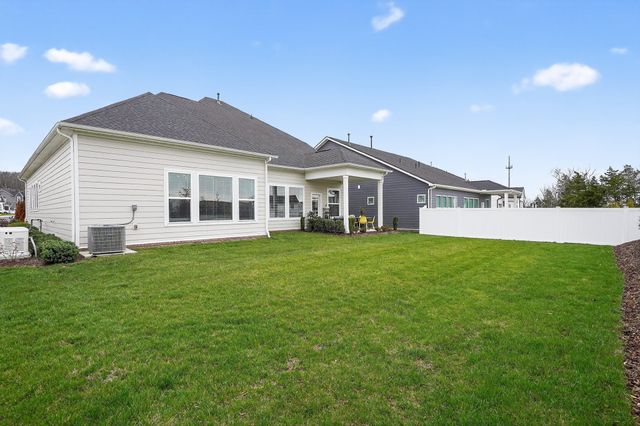 1067 Inez Dr, Smyrna, TN 37167