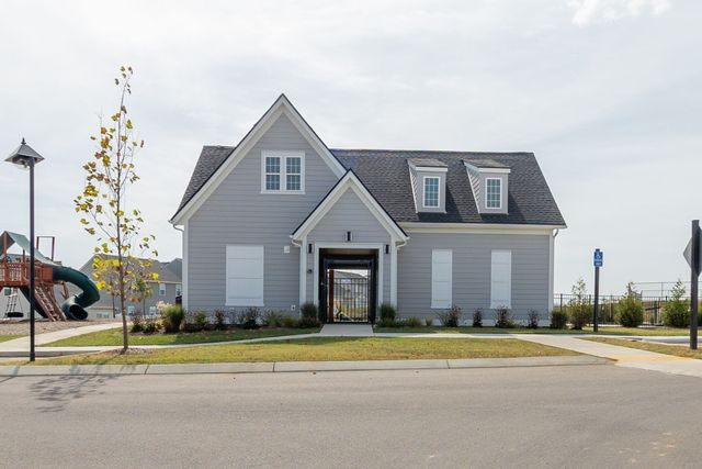 1067 Inez Dr, Smyrna, TN 37167