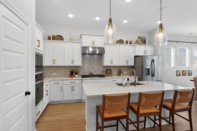 1067 Inez Dr, Smyrna, TN 37167