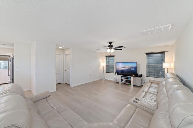 6803 Cortenridge Lane, Houston, TX 77048