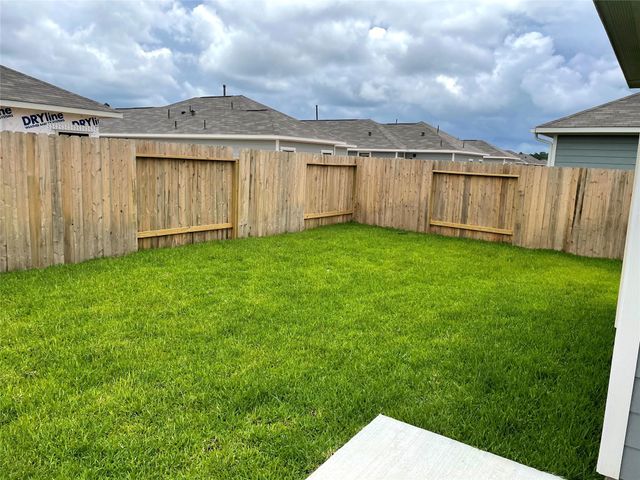 25439 Northpark Lake, Porter, TX 77365