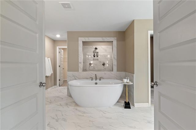 218 Delta Drive, Mcdonough, GA 30253